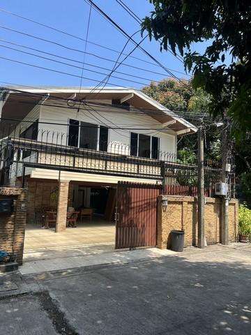 House for rent ให้เช่าบ้านเดี่ยว2ชั้นใกล้BTSทองหล่อ ย่านสุขุมวิท36 พระราม4 พร้อมพงษ์  ราคาเช่า 69,000 บาท / เดือน