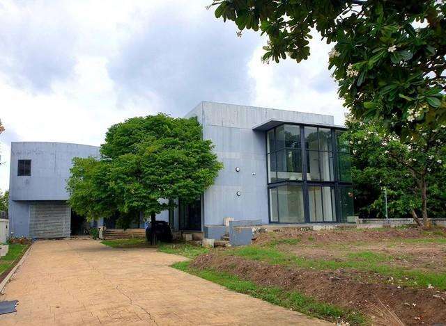 ขายที่ดิน ขนาด 301 ตร.ว.ย่านลาดพร้าว71 สังคมสังเคราะห์ เลียบด่วน พร้อมสิ่งปลูกสร้าง2อาคาร ใกล้เลียบด่วน MRTลาดพร้าว71 สนง.เขตลาดพร้าว
