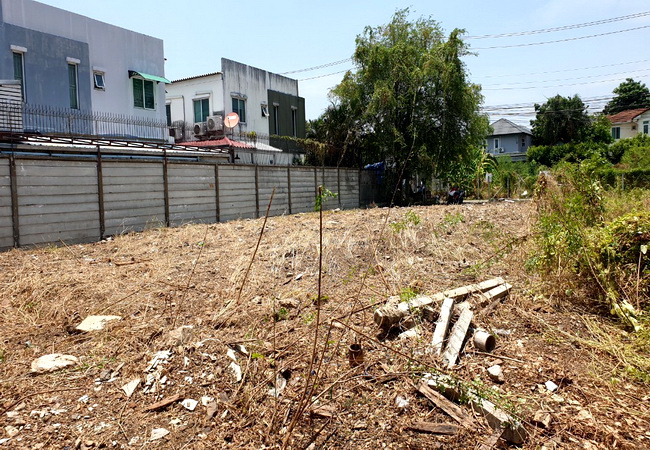 ขายที่ดิน ซอยโยธินพัฒนา ถนนประดิษฐ์มนูธรรม แขวงนวมินทร์ เขตบึงกุ่ม กรุงเทพมหานคร