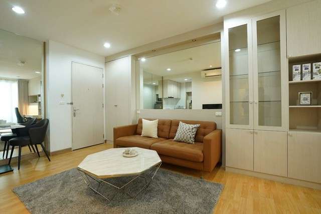 The Address Sukhumvit 42 private spacious peaceful 8th floor BTS Ekkamai