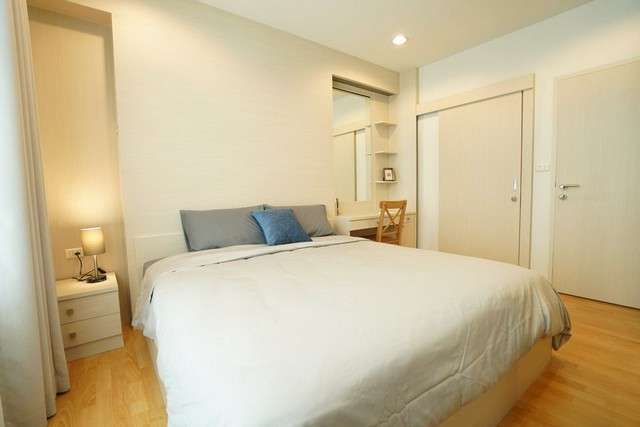 The Address Sukhumvit 42 private spacious peaceful 8th floor BTS Ekkamai