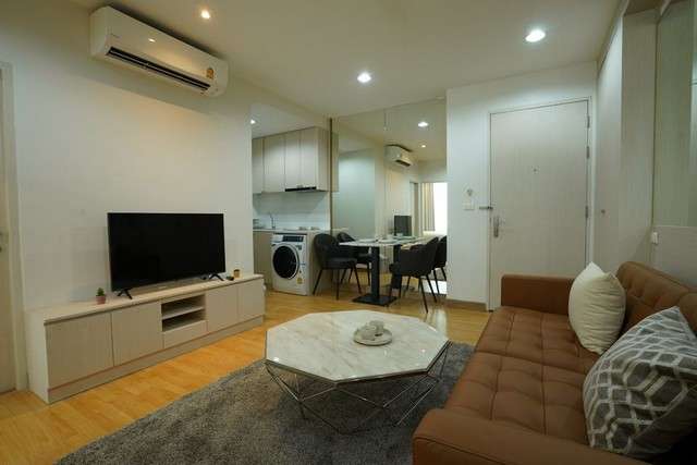 The Address Sukhumvit 42 private spacious peaceful 8th floor BTS Ekkamai