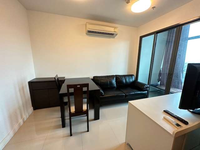 Ideo Blucove clean spacious peaceful 11th floor BTS Udomsuk