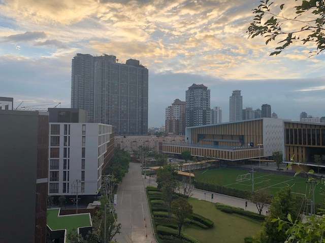 Mori Haus Sukhumvit 77 spacious clean inviting 7th floor BTS Phra Khanong