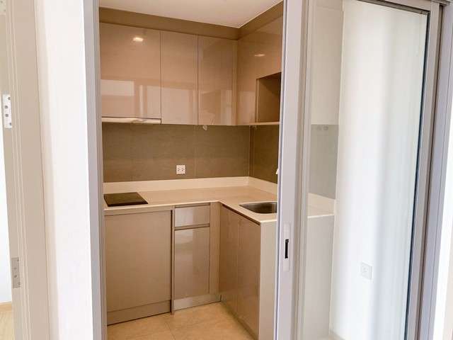 Whizdom Connect spacious safe clean 24th floor BTS Punnawithi
