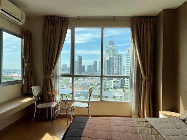 Life Sukhumvit 65 private peaceful clean 16th floor BTS Ekkamai