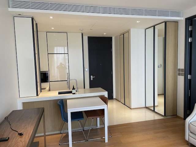 Beatniq Sukhumvit 32 nice peaceful convenient 17th floor BTS Thonglor