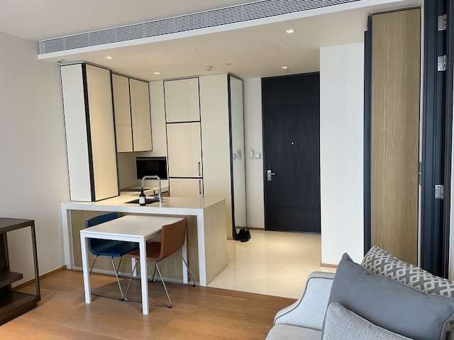 Beatniq Sukhumvit 32 nice peaceful convenient 17th floor BTS Thonglor