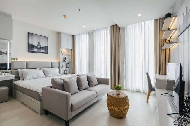 Noble Ploenchit private convenient livable 27th floor BTS Ploenchit