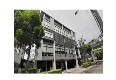 ให้เช่า Home office AP District ศรีวรา มีลิฟต์  Town in Town 1,195 sq.m.