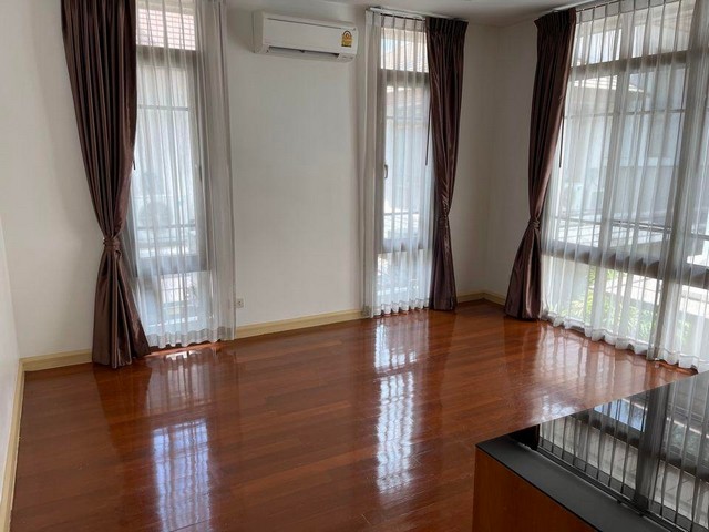 YR4269 ให้เช่าบ้าน บ้านแสนสิริ สุขุมวิท 67 Baan Sansiri Sukhumvit 67 185000 บาท