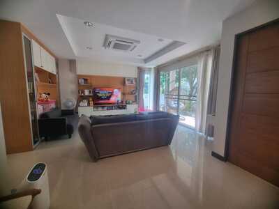 JJ317 ขาย บ้านเดี่ยวหรู  Villa Arcadia ศรีนครินทร์  ใกล้เมกะบางนา