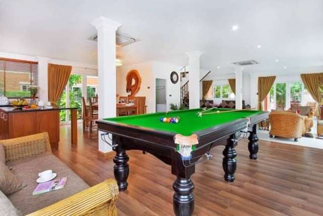 ให้เช่า Pool Villa  4นอน ไทวัสดุ พัทยาใต้ หาดจอมเทียน 800 ม. เฟอร์ครบ  5น้ำ 109 ตรว. 338ตรม. บางจาก