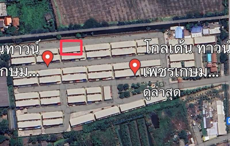 ขายทาวน์เฮ้าส์ 4 ห้องนอน 2 ห้องน้ำ หน้าบ้านไม่ชนใครฝั่งตรงข้ามจอดรถได้เพิ่ม 1 คัน