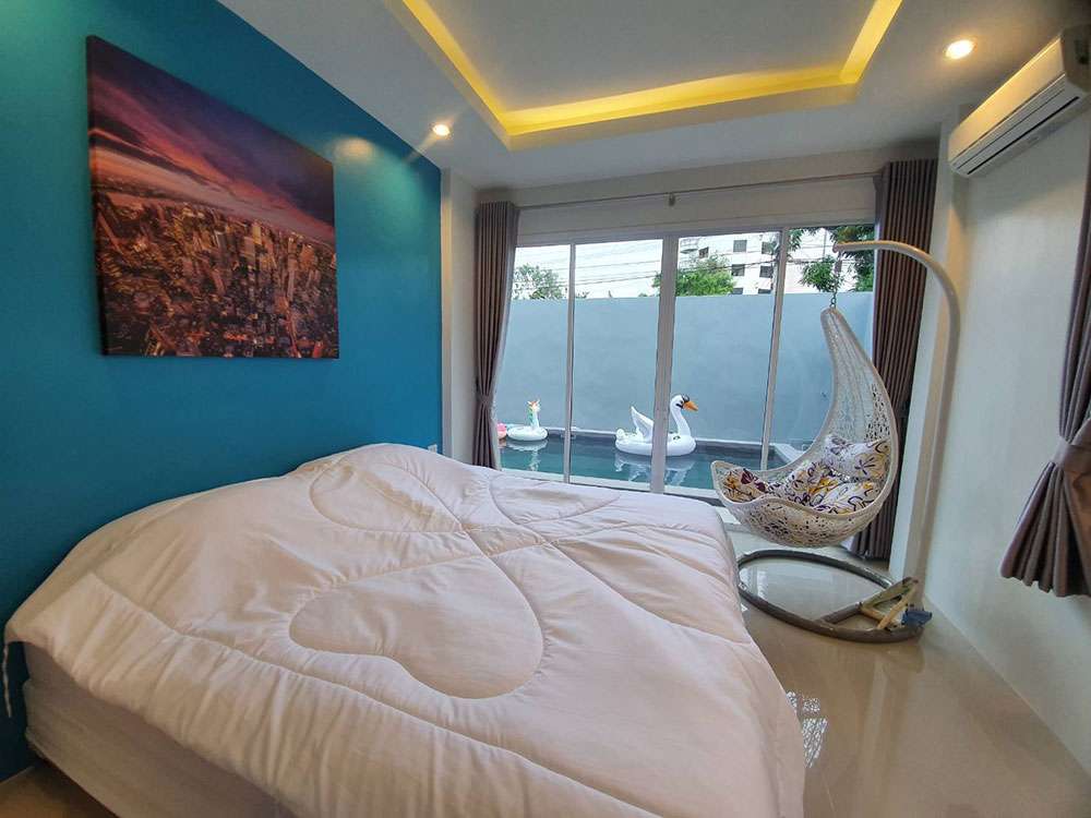 ให้เช่าบ้านพูลวิลล่าในเมืองหัวหิน สนใจโทร 063 239 7495, 090 529 6194
