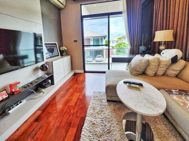 บ้าน นันทวัน แจ้งวัฒนะ-ราชพฤกษ์ ขนาดเท่ากับ 24 ตร.วา 1 NGAN 0 Rai 4BEDROOM4BR 17500000 THB H O T!