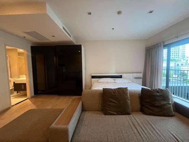 ขาย 1สตูดิโอ45ตรม6.825ล Noble Remix Sukhumvit 36 คอนโด โนเบิล รีมิกซ์ สุขุมวิท 36 ใกล้BTS เอกมัย