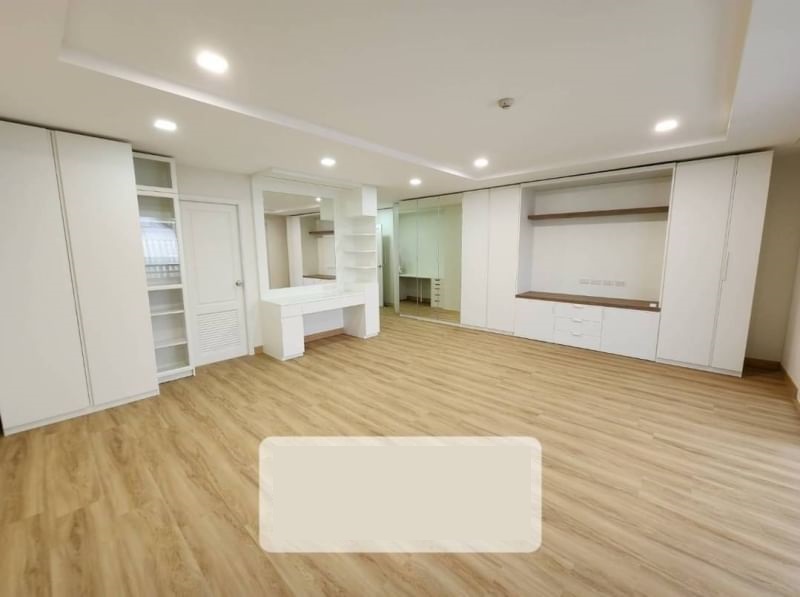ให้เช่า คอนโด 3 ห้องนอนที่อโศก ใกล้ BTS อโศก For Rent 3 Bedroom Condo at Asoke near BTS Asoke