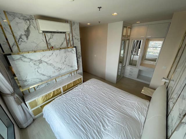 Life Sukhumvit 48 nice spacious convenient 25th floor BTS Phra Khanong