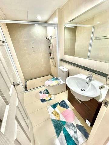 ให้เช่าทาวน์โฮม3 ชั้น ใกล้โรงเรียนนานาชาติสิงคโปร์ ใกล้เลียบด่วนทาวอินทาวน์   บ้านกลางเมือง เออบาเนี่ยนพระราม 9 – ลาดพร้าว