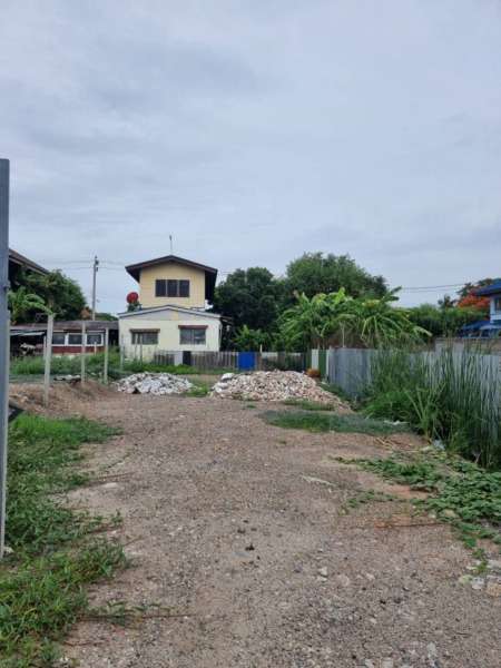 ขายที่ดินลาดกระบัง กรุงเทพฯ ทำเลดี ใกล้ แอร์พอร์ตลิ้ง