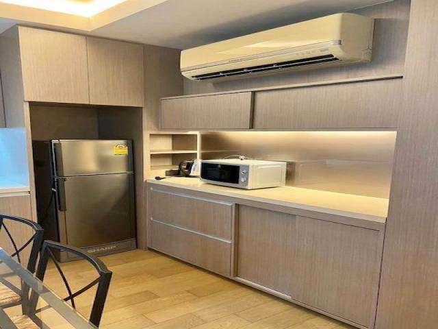 Mode Sukhumvit 61 spacious convenient safe 3rd floor BTS Ekkamai