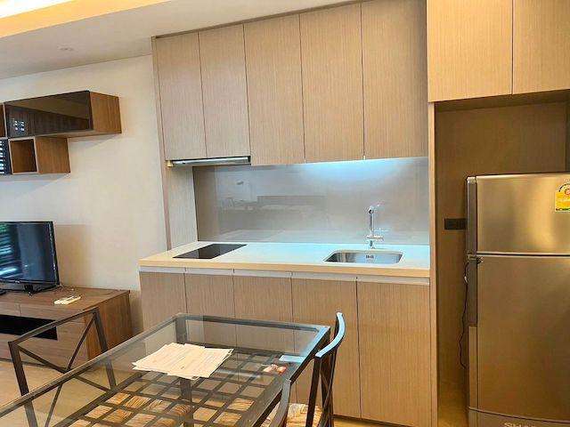 Mode Sukhumvit 61 spacious convenient safe 3rd floor BTS Ekkamai