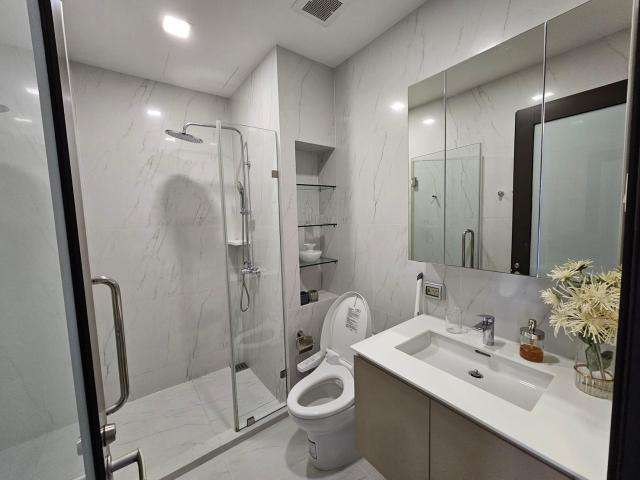 ให้เช่าห้องคอนโด Chewathai Residence asoke  ชั้น 12A ขนาด 32.99 ตรม. 1 ห้องนอน 1 ห้องน้ำ ราคาเช่า 23,000 /เดือน  โทร 0958195559