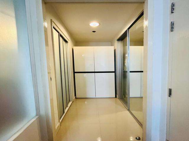 ให้เช่าห้องคอนโดIdeo Ladprao 5 ชั้น 18  พื้นที่ 33.02 ตรม.1 ห้องนอน 1 ห้องน้ำ ราคาเช่า 14,000 /เดือน  โทร 0958195559
