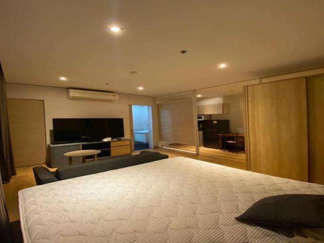 Park 24 safe quiet livable 19th floor BTS Phrom Phong