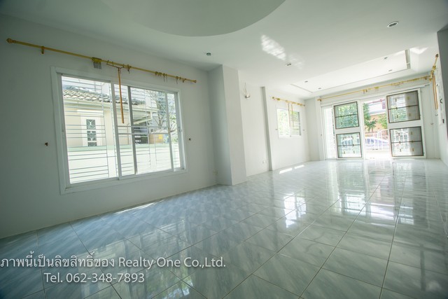 ขายบ้านเดี่ยว หมู่บ้าน ดิเอมเมอรัลด์ การ์เด้น 1 บางบัวทอง นนทบุรี บ้านสวย