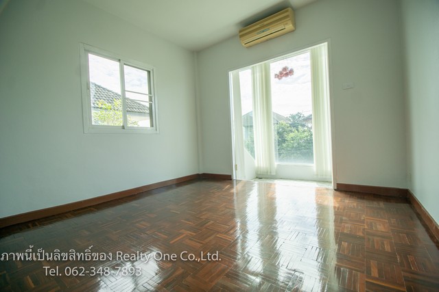 ขายบ้านเดี่ยว หมู่บ้าน ดิเอมเมอรัลด์ การ์เด้น 1 บางบัวทอง นนทบุรี บ้านสวย