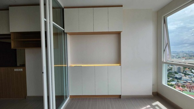 รหัส JIEW140 ขาย ศุภาลัย ลอฟท์ สาทร-ราชพฤกษ์ ห้องขนาด 35 ตรม. แบบ 1 ห้องนอน 1ห้องน้ำ ชั้น30