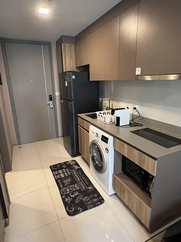รหัส JIEW253 เ ช่า Taka Haus เอกมัย12  ห้องขนาด45ตรว. แบบ 1ห้องนอน 1ห้องน้ำ ชั้น3