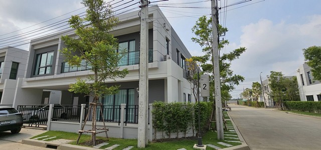 ให้เช่าหมู่บ้าน Centro Bangna ใก้ล เมกาบางนา 4 ห้องนอน ราคา  170,000