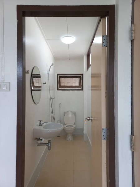 ให้เช่าบ้านเดี่ยว 2 ชั้น ซอยลาดพร้าว 26 เหมาะสำหรับพักอาศัย เข้า-ออกได้หลายทาง ใกล้ MRT รัชดาภิเษก เซ็นทรัลลาดพร้าว (AH-N1395)