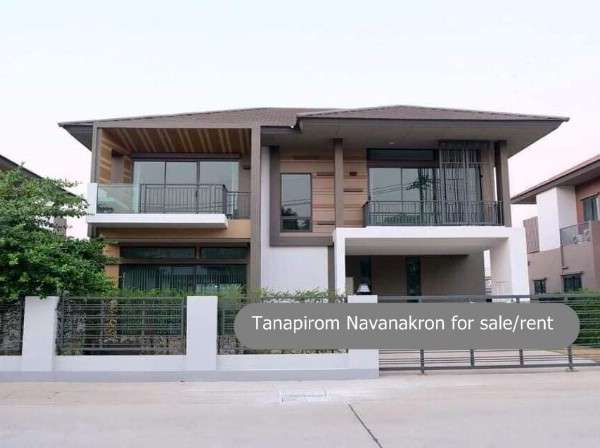 ให้เช่าหรือขายบ้านใหม่ โครงการ ธนาภิรมย์ นวนคร Tanapirom Navanakorn ถนนพหลโยธิน ตำบลคลองหนึ่ง อำเภอคลองหลวง ปทุมธานี ไกล้โรงพยาบาลธรรมศาสตร์มหาวิทยาลัยกรุงเทพ ตลาดไท สนามบินดอนเมือง โรงพยาบาลนวนคร เทสโก้โลตัส และบิ๊กซี