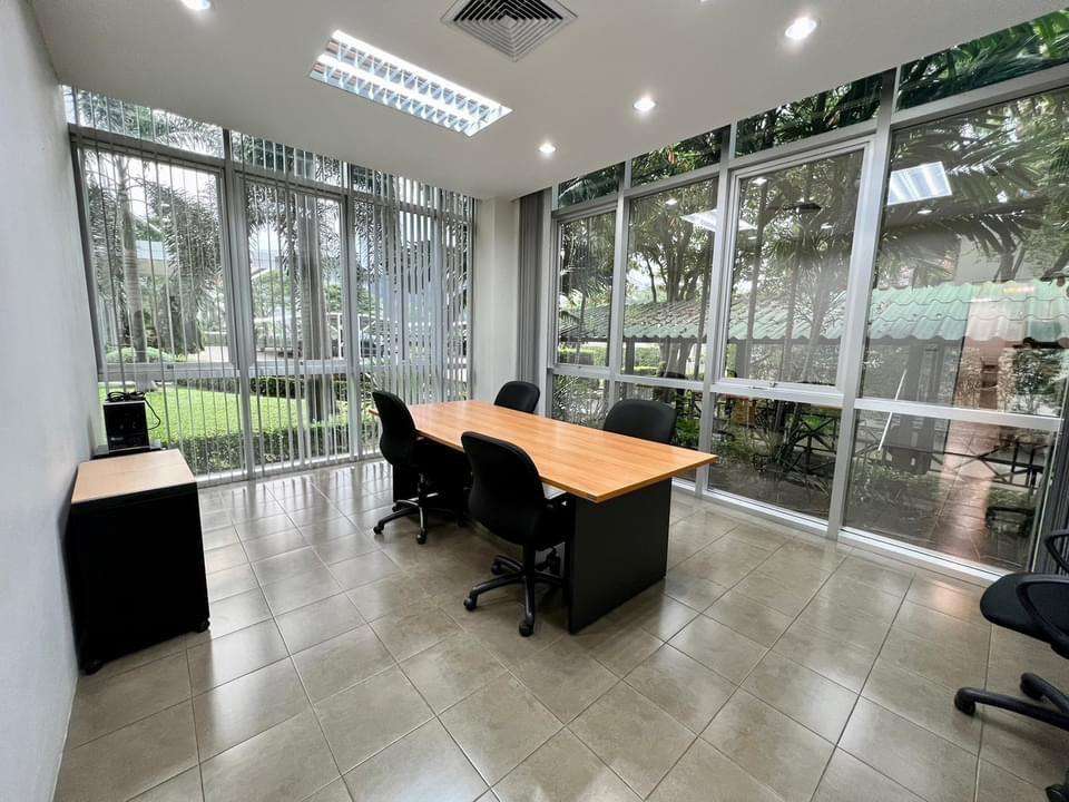 Office for rent ให้เช่าสำนักงาน3ชั้น 1,210 ตร.ม.ย่านลาดพร้าว101 โพธิ์แก้ว นวมินทร์ บางกะปิ เลียบด่วน พร้อมใช้งาน