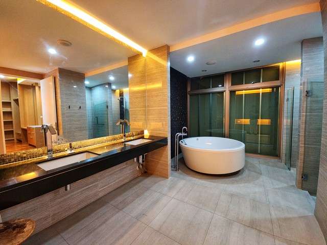 บ้าน เนอวานา บียอนด์ เกษตร-นวมินทร์ ไม่ไกลจาก – 21000000 บาท 4 ห้องนอน 5 Bathroom 60 Square Wah สะอาด บ้านสไตล์โมเดิร์น ทันสมัย  มีพื้นที่การใช้งานในบ้านเยอะ ไม่เน้นพื้นที่รอบบ้าน โครงการที่มีความร่มรื่น  มี Facilities ครบ