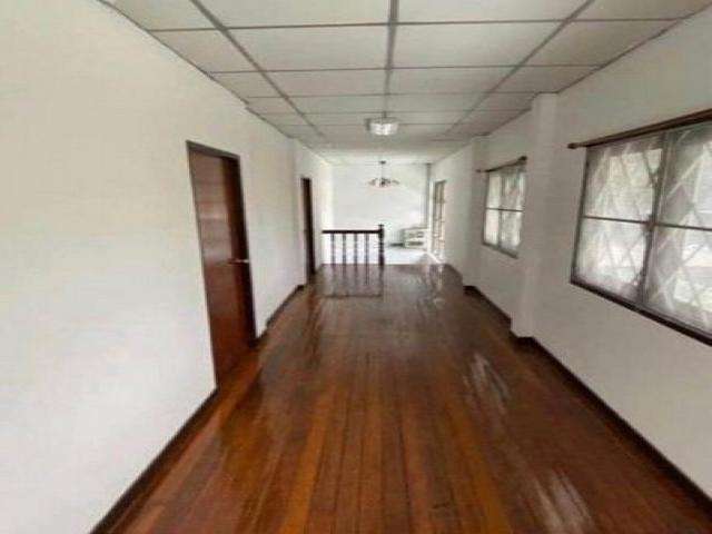POR3003 ให้เช่าบ้าน ลาดพร้าว 69 เหมาะอาศัย ทำออฟฟิศ ร้านกาแฟ โรงเรียนสอนพิเศษ ใกล้สถานีรถไฟฟ้า ลาดพร้าว 71 100เมตร ทำเลดีมาก เดินทางสะดวก