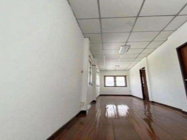 POR3003 ให้เช่าบ้าน ลาดพร้าว 69 เหมาะอาศัย ทำออฟฟิศ ร้านกาแฟ โรงเรียนสอนพิเศษ ใกล้สถานีรถไฟฟ้า ลาดพร้าว 71 100เมตร ทำเลดีมาก เดินทางสะดวก