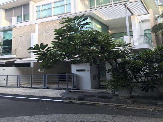 POR3004 ให้เช่าทาวน์โฮม  เดอะ แลนด์มาร์ค เรสซิเดนท์ The Landmark Residence ติดถนนใหญ่ ระหว่าง ซอย ลาดพร้าว 34 กับ 32 ใกล้MRTลาดพร้าว