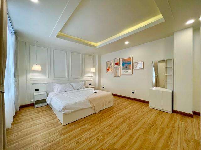 For Sale : Condo in Patong Beach, 2 Bedroom 2 Bathroom, 2nd flr.
