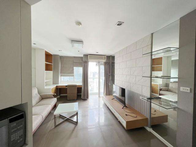 ขายคอนโด Silom Suit Condominium ห้องสวย วิวดี ใกล้ BTS ช่องนนทรี 380m เดิน 5 นาที