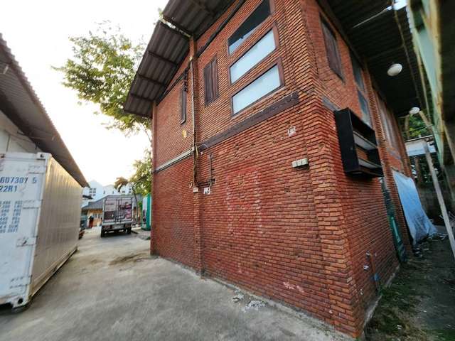 ขาย ที่ดินแปลงมุม ขนาด 410 ตร.ว. สุขุมวิท 54 ใกล้ BTS อ่อนนุช และ จุดขึ้นลงทางด่วน เหมาะสร้างคอนโด