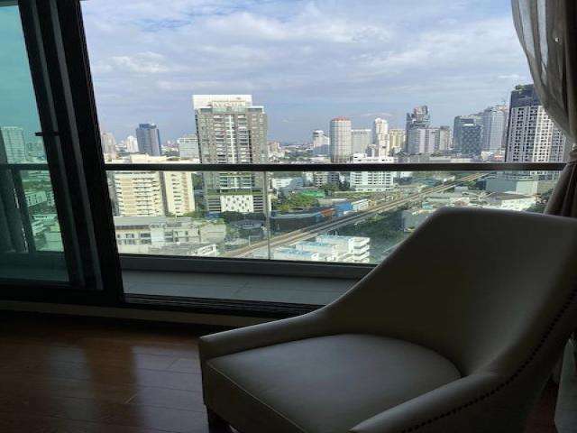The Address Sukhumvit 28 private clean spacious 35th floor BTS Phrom Phong