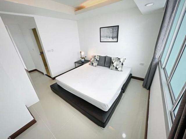 The Waterford Sukhumvit 50 spacious peaceful Pet Friendly 4th floor BTS On Nut