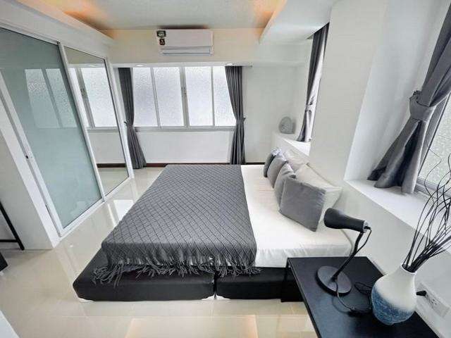 The Waterford Sukhumvit 50 spacious peaceful Pet Friendly 4th floor BTS On Nut