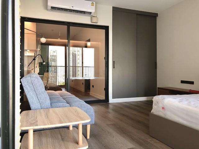 Noble Solo Thonglor clean spacious peaceful 18th floor BTS Thonglor