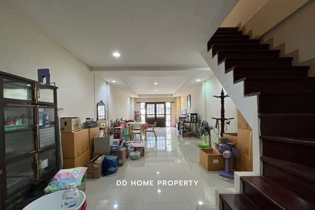 ขายหมู่บ้านพิชาดา บ้านกล้วยไทรน้อย หน้าบ้านหันทางทิศตะวันออก (DD001490)